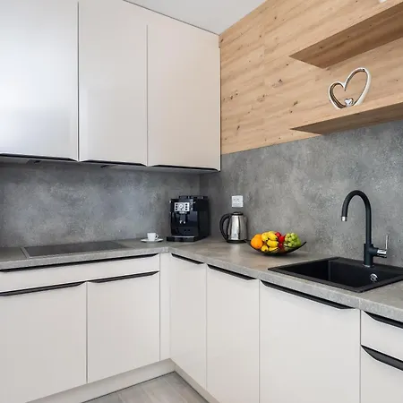 Appartamento Ea Luxury With Sea View Promajna