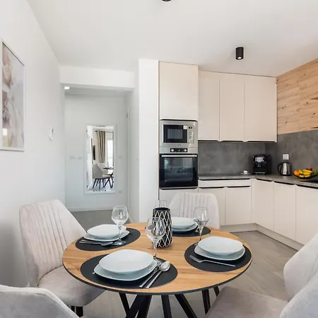 Apartment Ea Luxury With Sea View Promajna