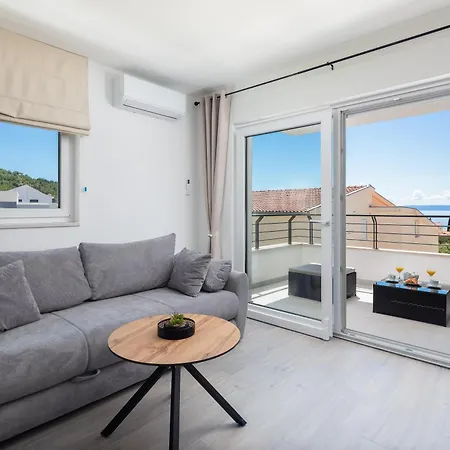 Ea Luxury With Sea View Apartment